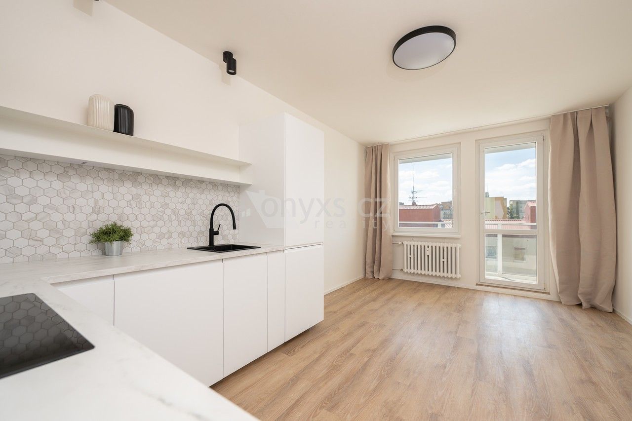 Prodej byt 3+1 - Vajdova, Praha, 66 m²