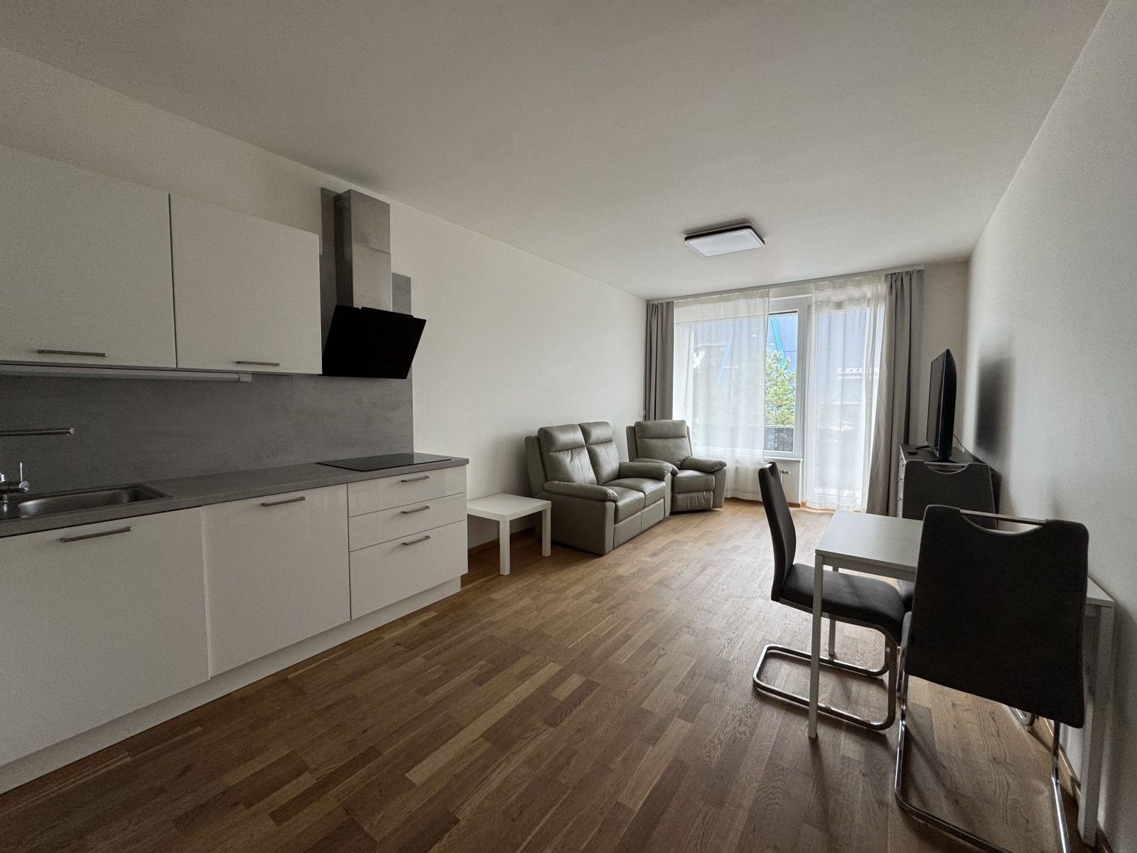 2+kk, Smržových, Praha, 56 m²