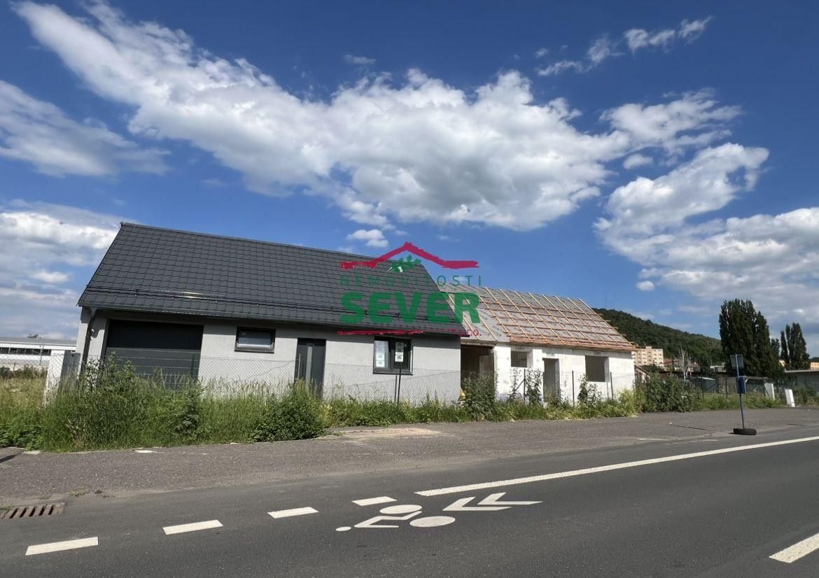 Rodinné domy, Důlní, Bílina, 448 m²