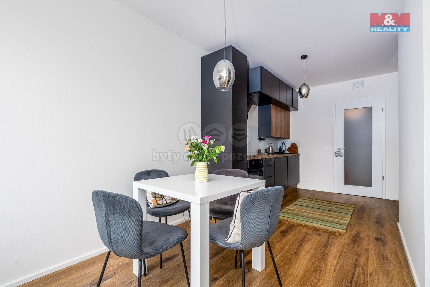 Prodej byt 1+kk - Holečkova, Praha, 42 m²