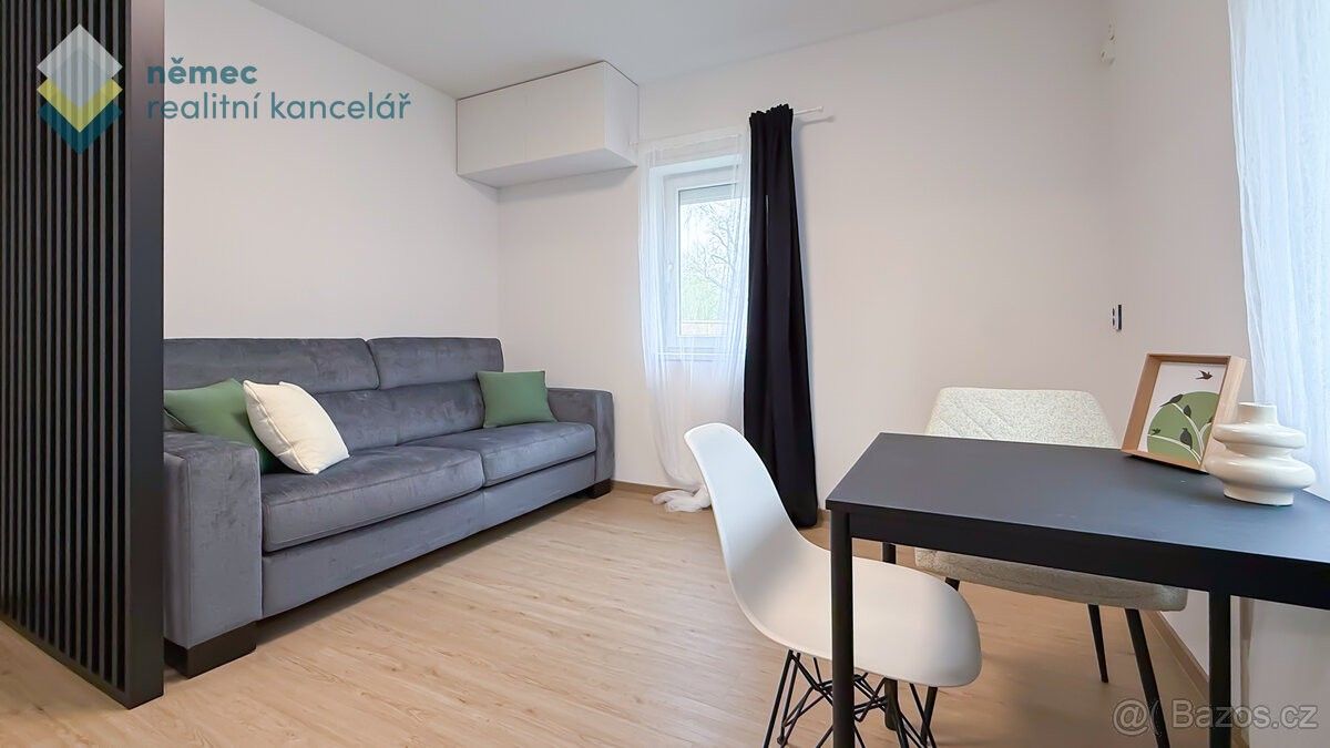 Prodej byt 1+kk - Šestajovice, 250 92, 19 m²