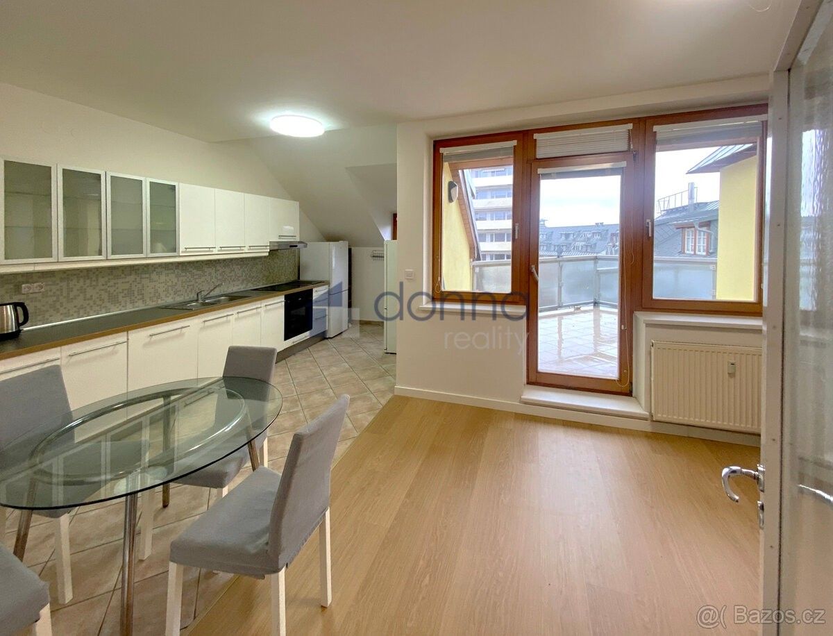 Pronájem byt 3+kk - Praha, 162 00, 124 m²