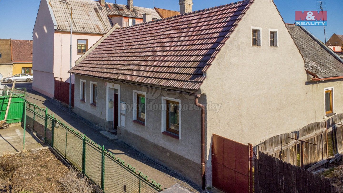 Rodinné domy, Křížová, Mimoň, 110 m²