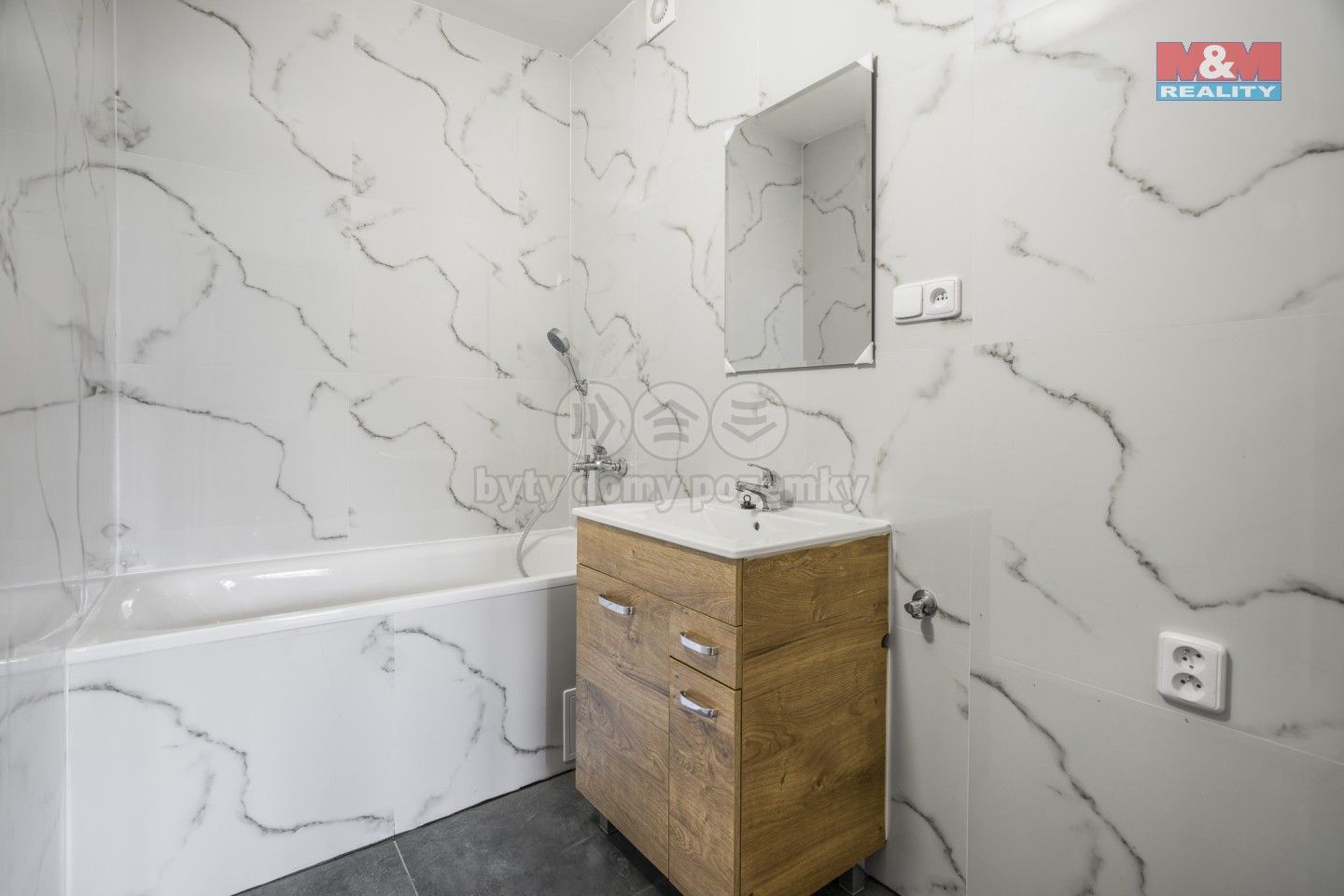 Pronájem byt 3+1 - Čs. armády, Kladno, 64 m²