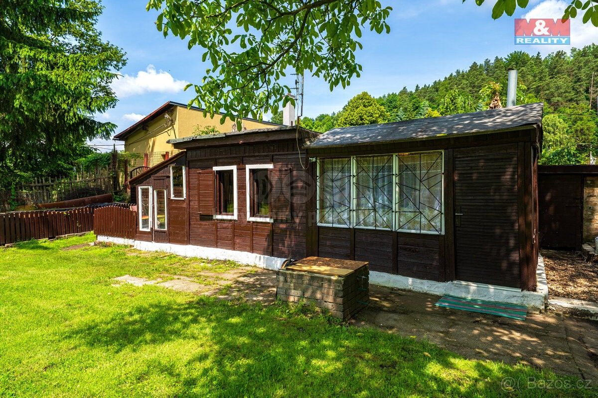 Zahrady, Česká Kamenice, 407 21, 755 m²