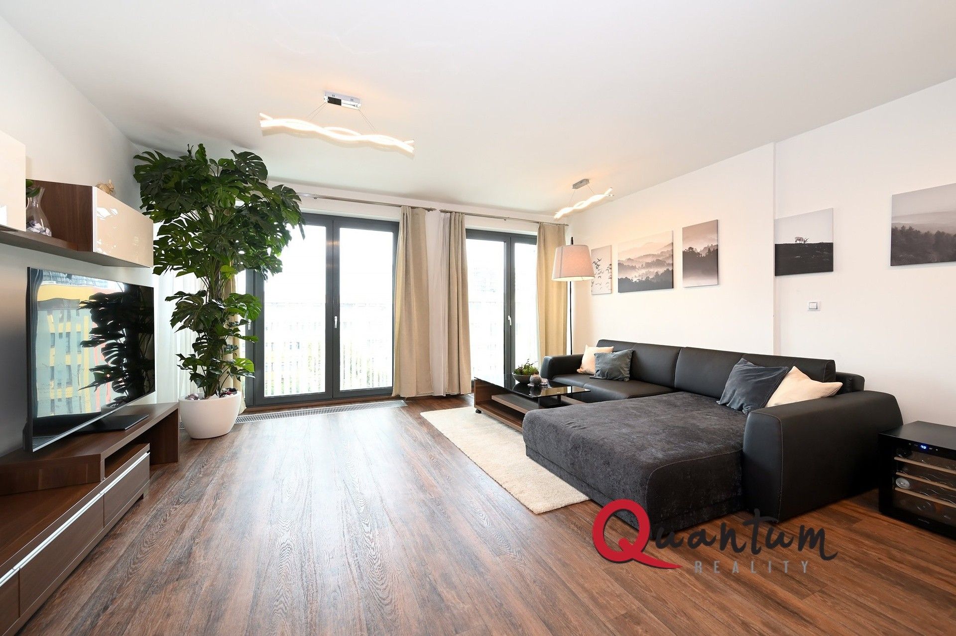 3+kk, Olšanská, Praha, 104 m²