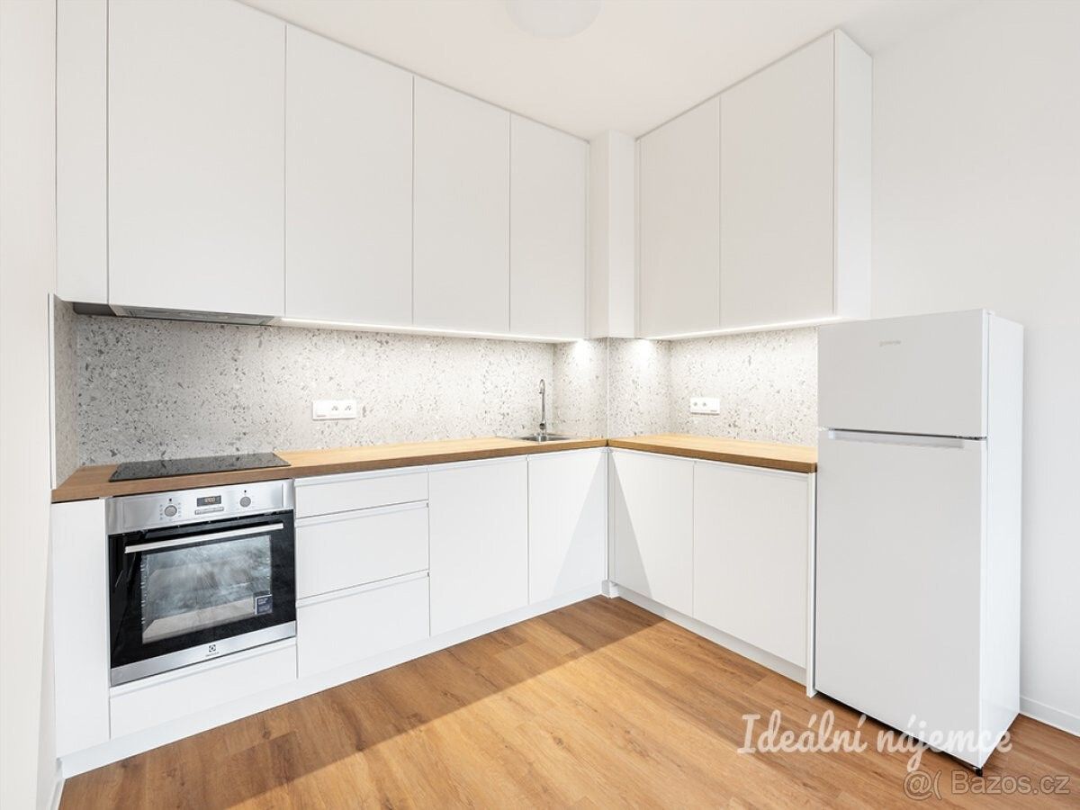 2+kk, Praha, 190 11, 55 m²
