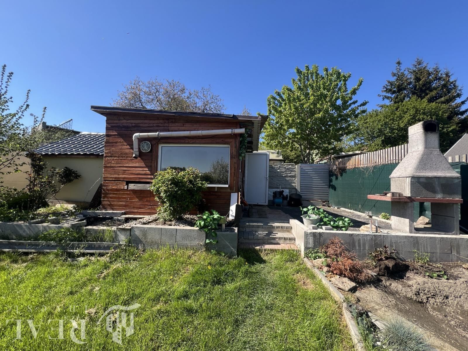 Zahrady, Vysoká Pec, Chomutov, 1 106 m²