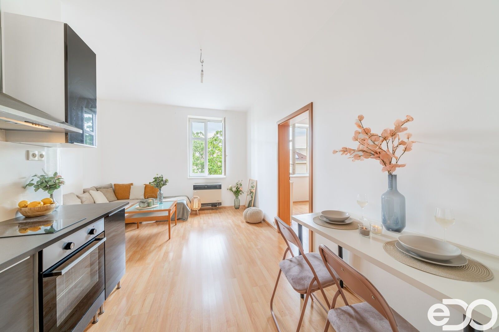 2+kk, Husinecká, Praha, 45 m²