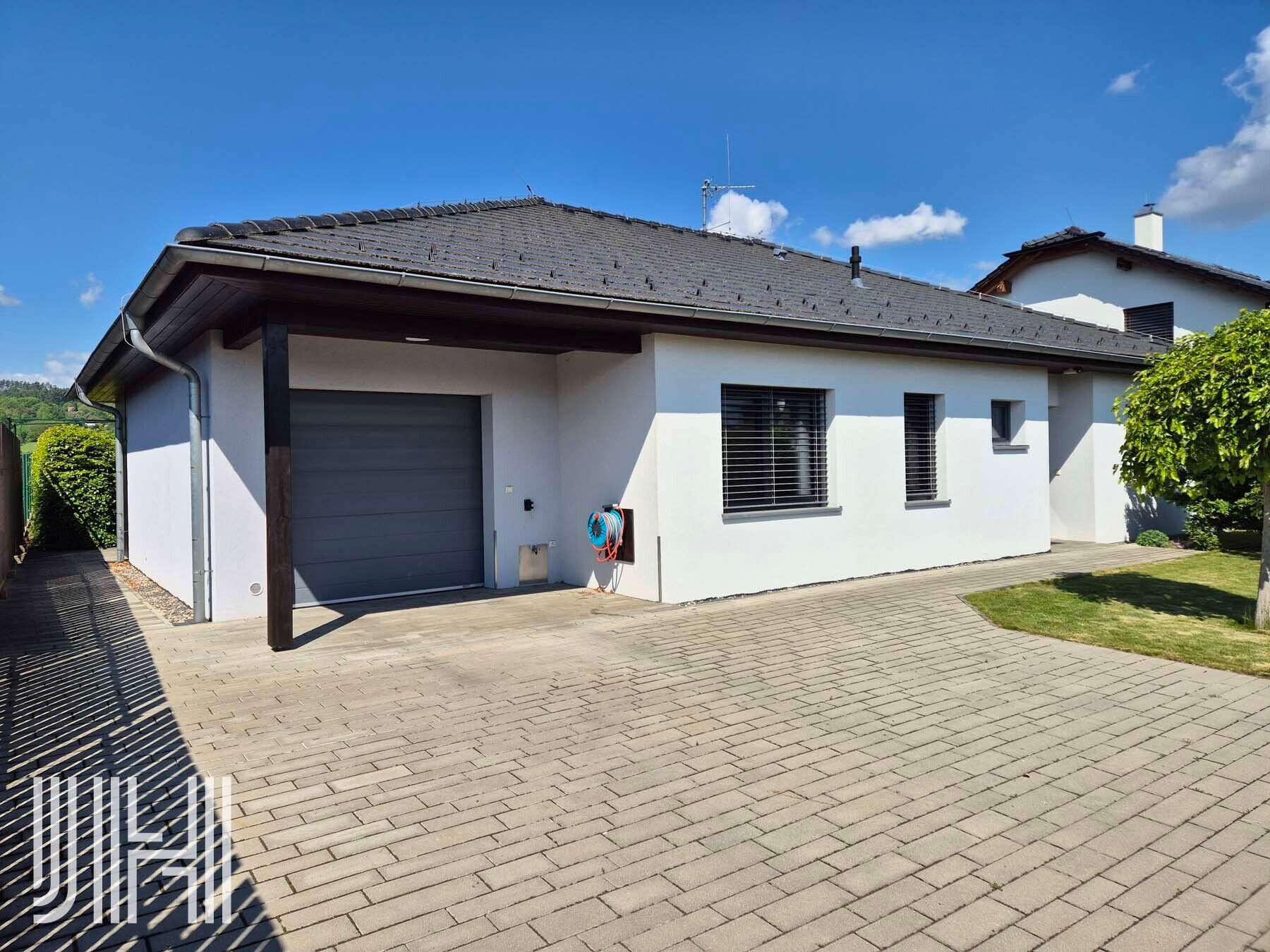 Ostatní, Seloutky, 132 m²