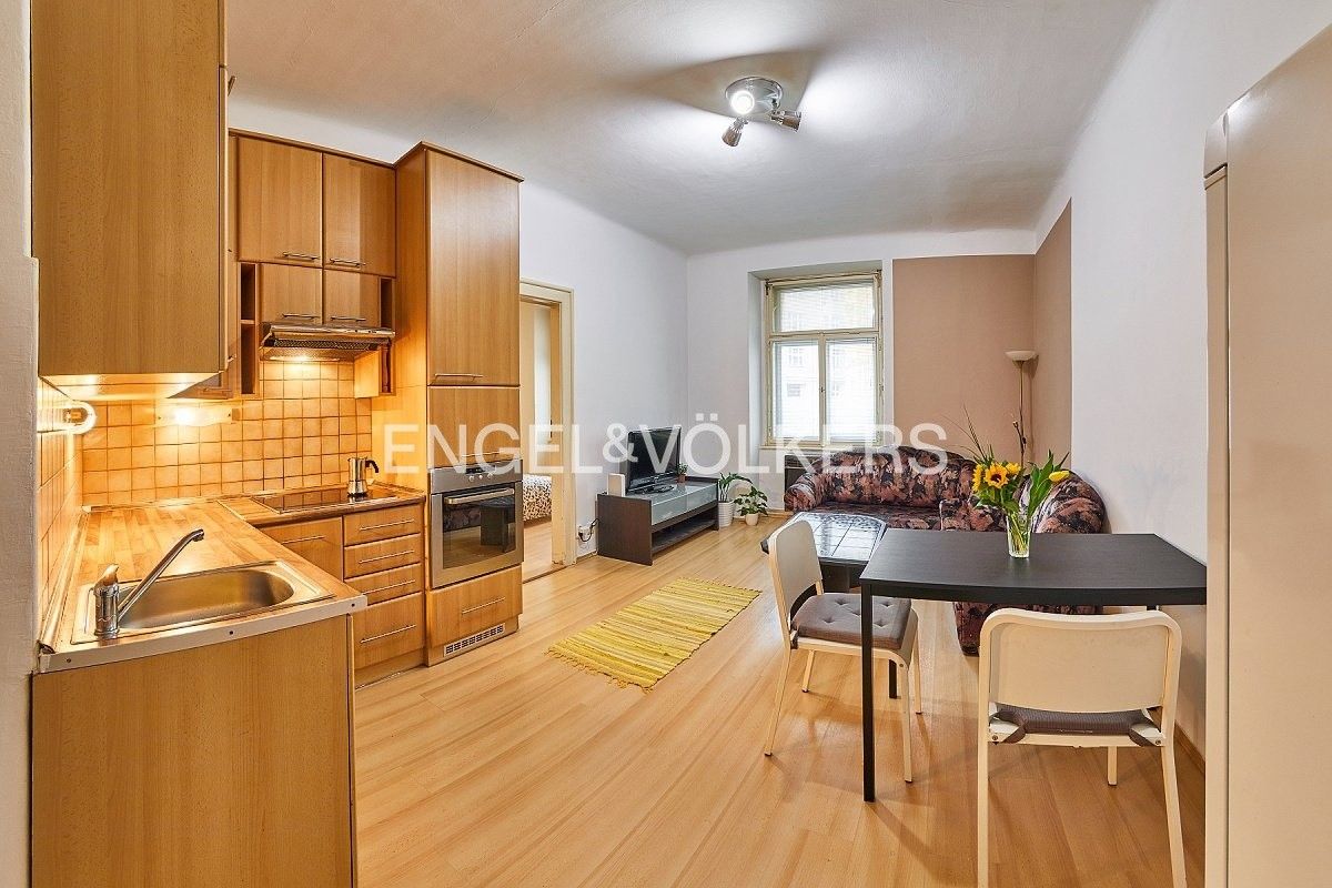 2+kk, Rejskova, Praha, 44 m²
