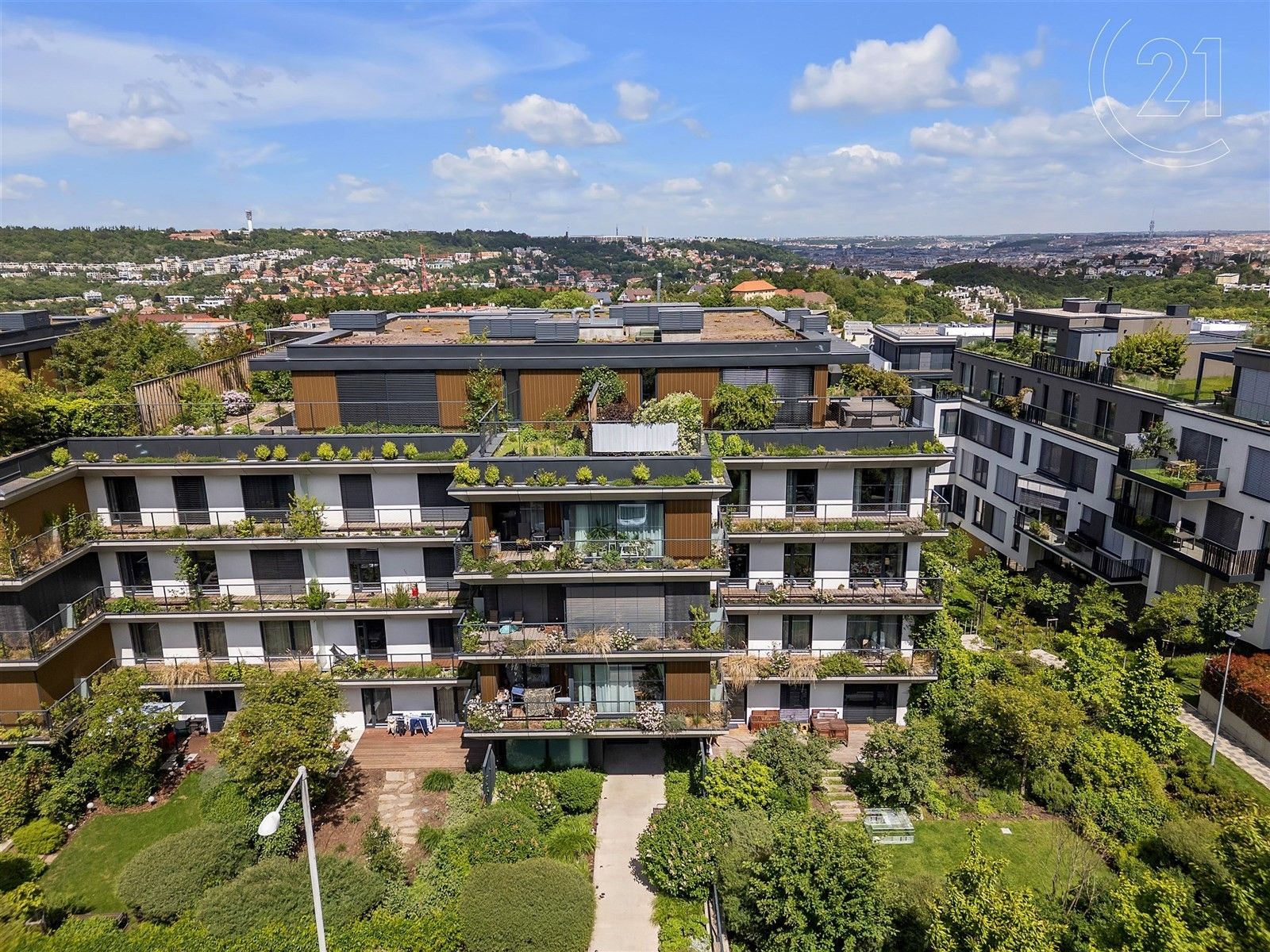 4+kk, Na pomezí, Praha, 110 m²