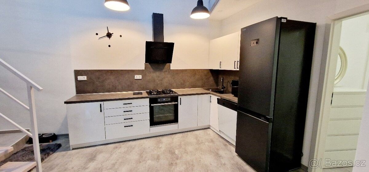 Prodej dům - Brno, 614 00, 204 m²