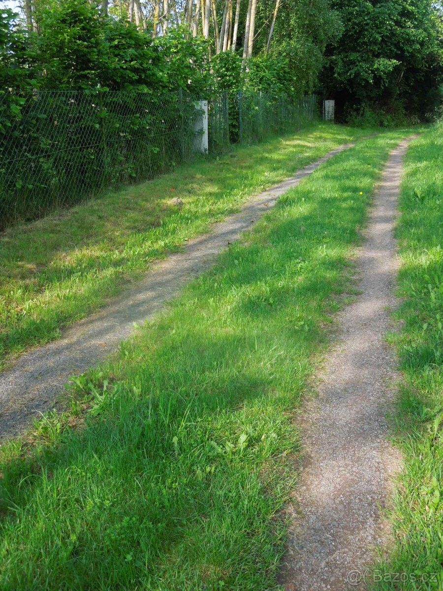 Prodej pozemek pro bydlení - Červený Kostelec, 549 41, 781 m²