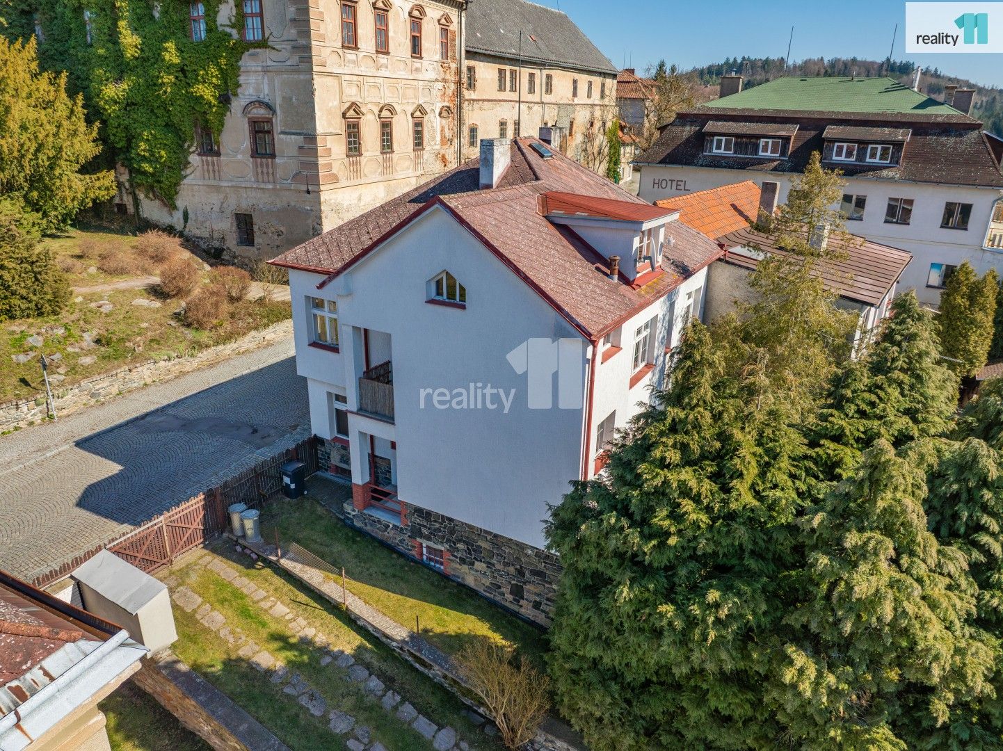 Prodej rodinný dům - náměstí Míru, Rataje nad Sázavou, 468 m²