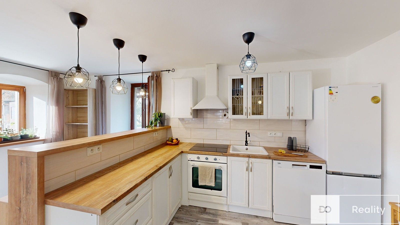 Prodej rodinný dům - Bratří Čapků, Červený Kostelec, 98 m²