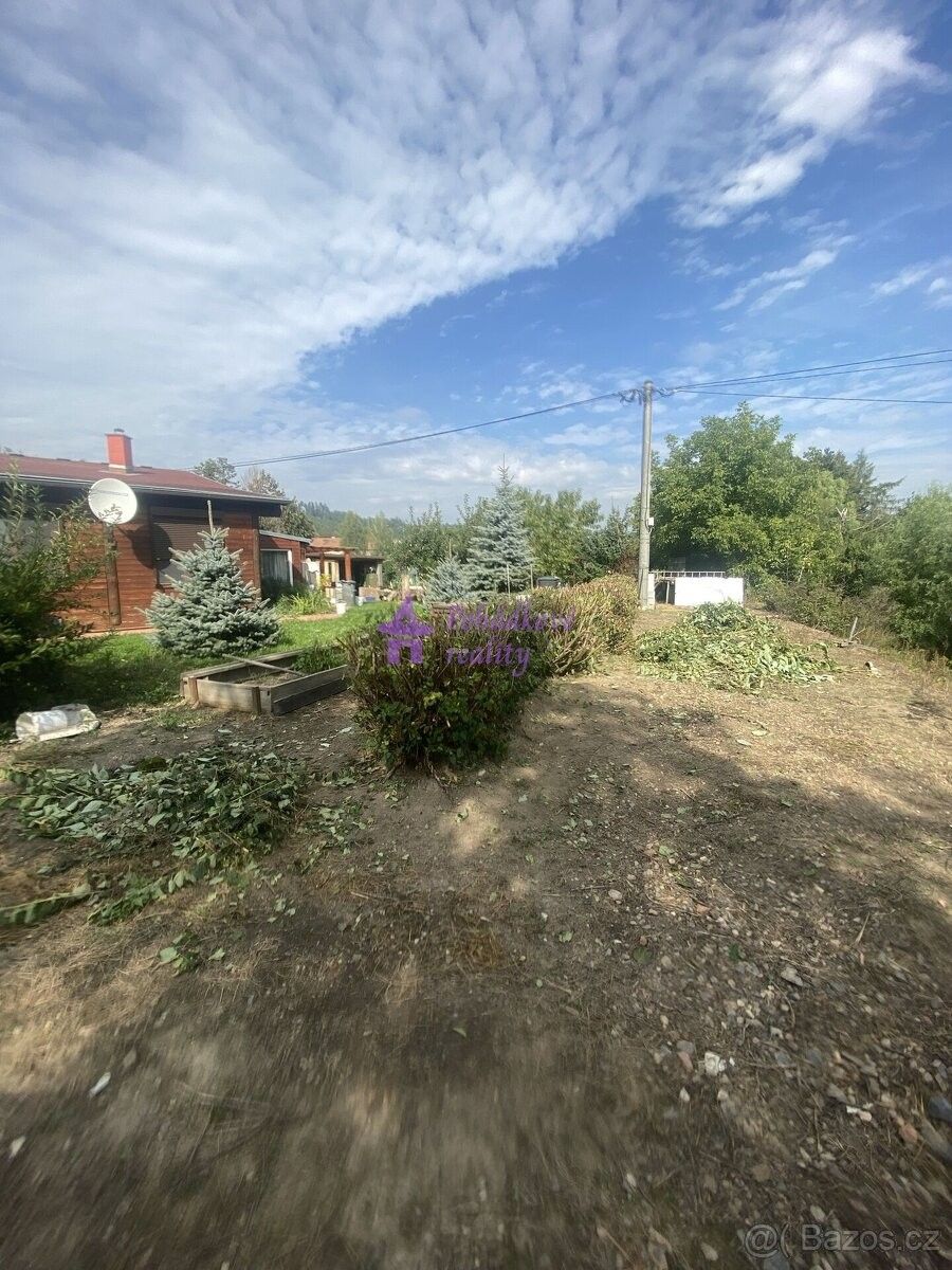 Zahrady, Otvovice, 273 27, 2 033 m²