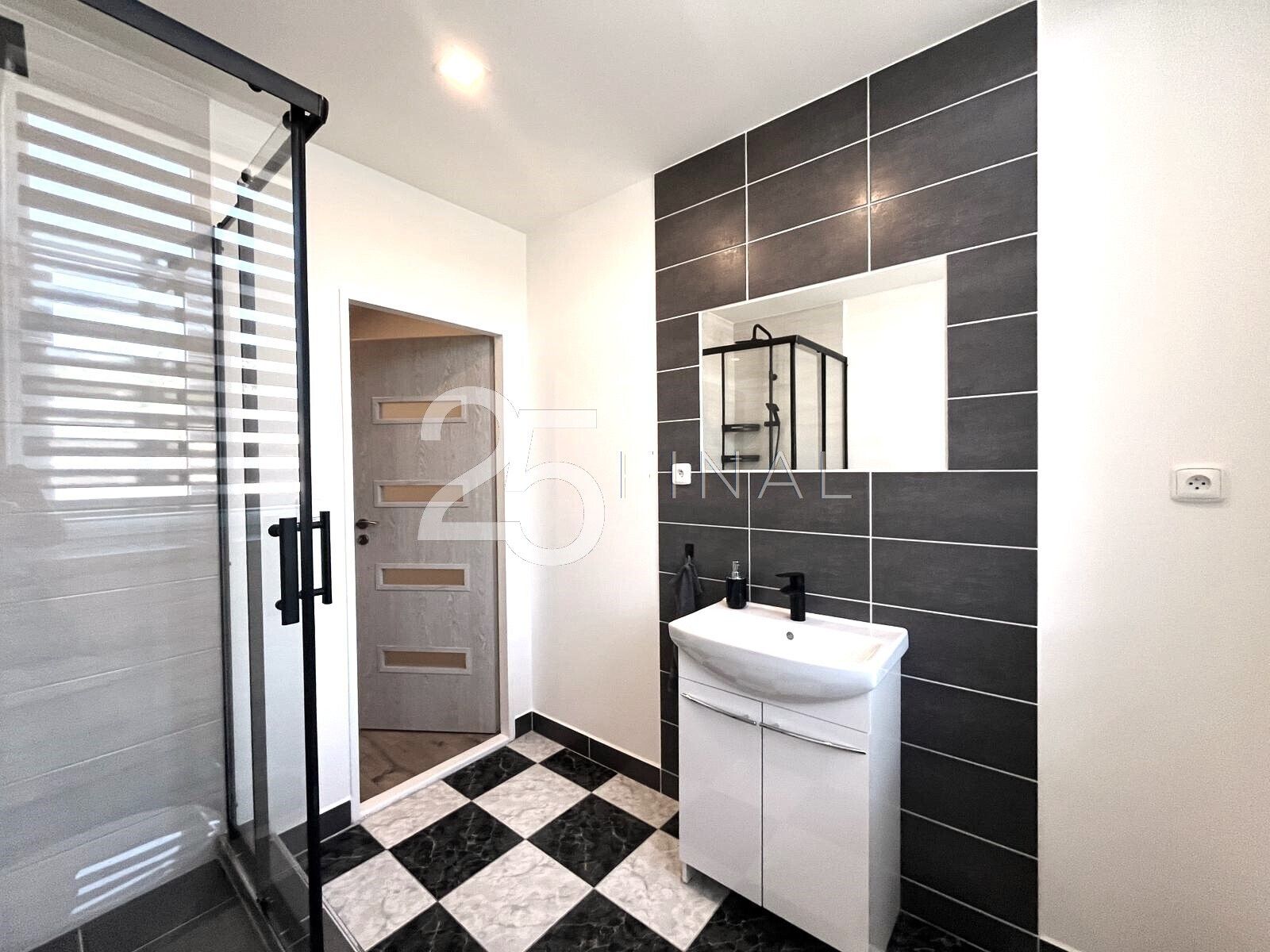 2+kk, Úpice, 55 m²
