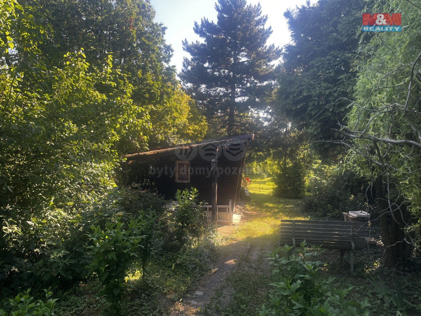 Zahrady, Smetanova, Šlapanice, 946 m²