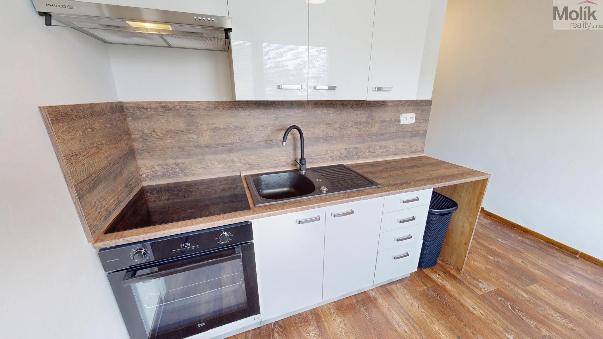Pronájem byt 1+1 - Nad parkem, Meziboří, 39 m²