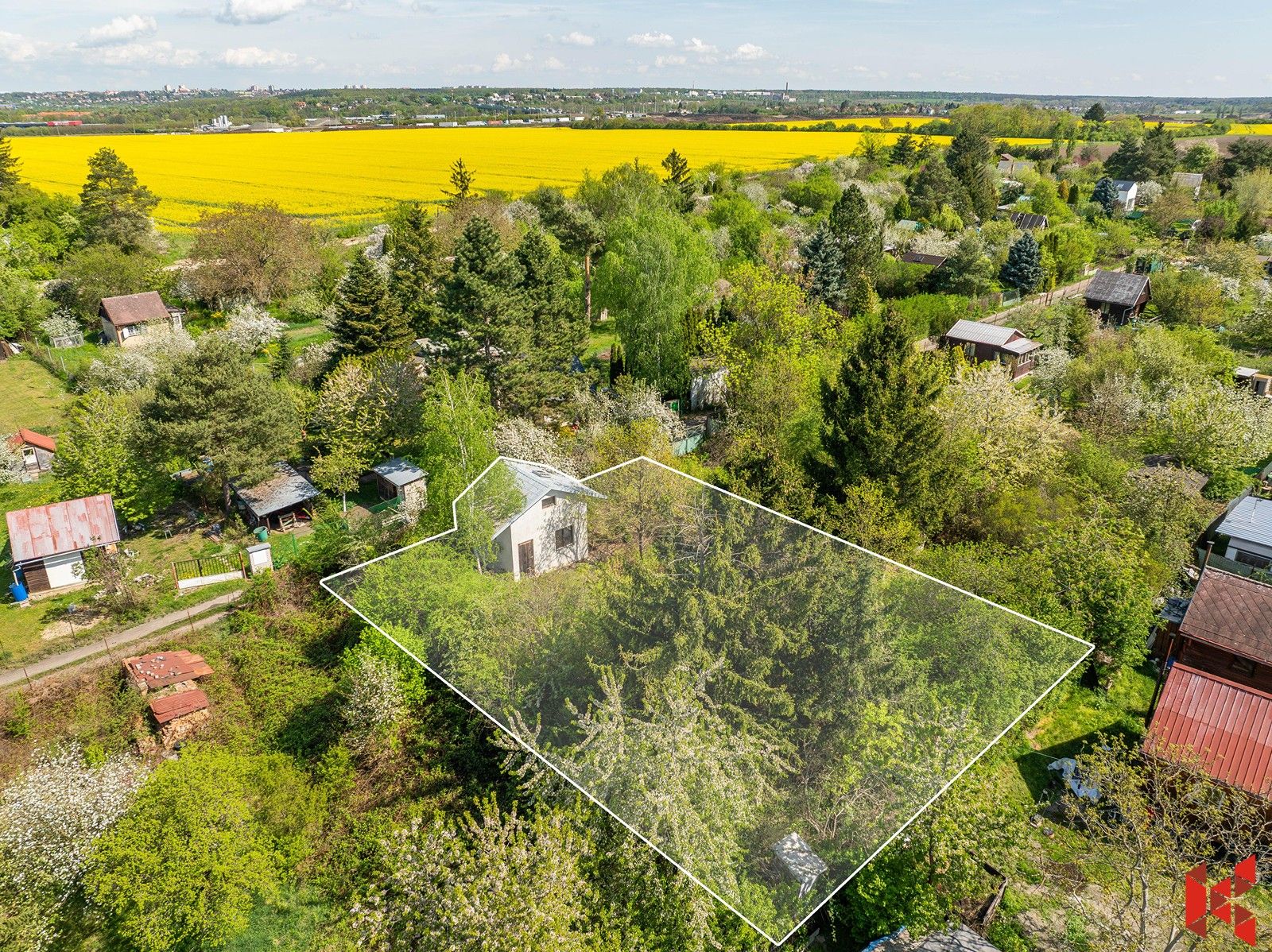 Zahrady, Dubeč, Praha, 651 m²