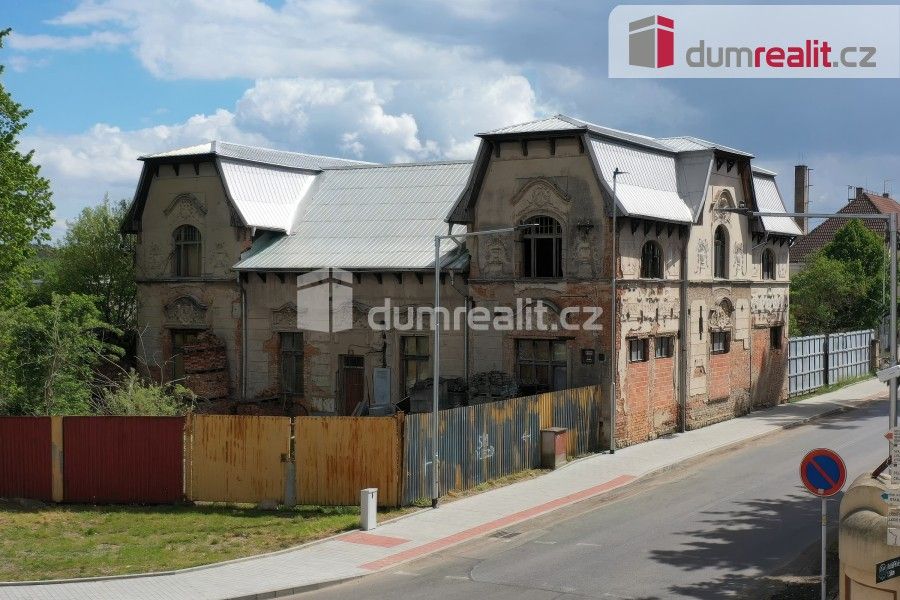 Rodinné domy, U Vodárny, Káraný, 506 m²
