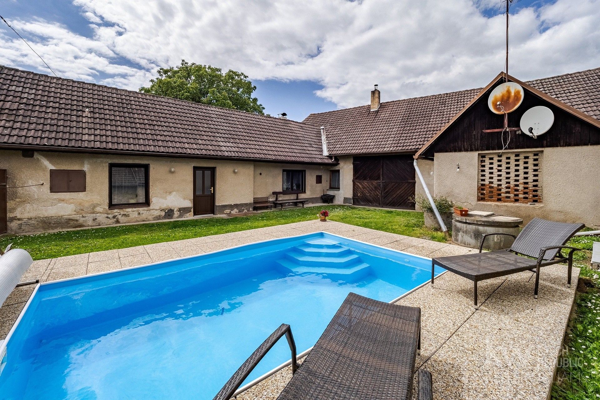 Ostatní, Klučenice, 130 m²