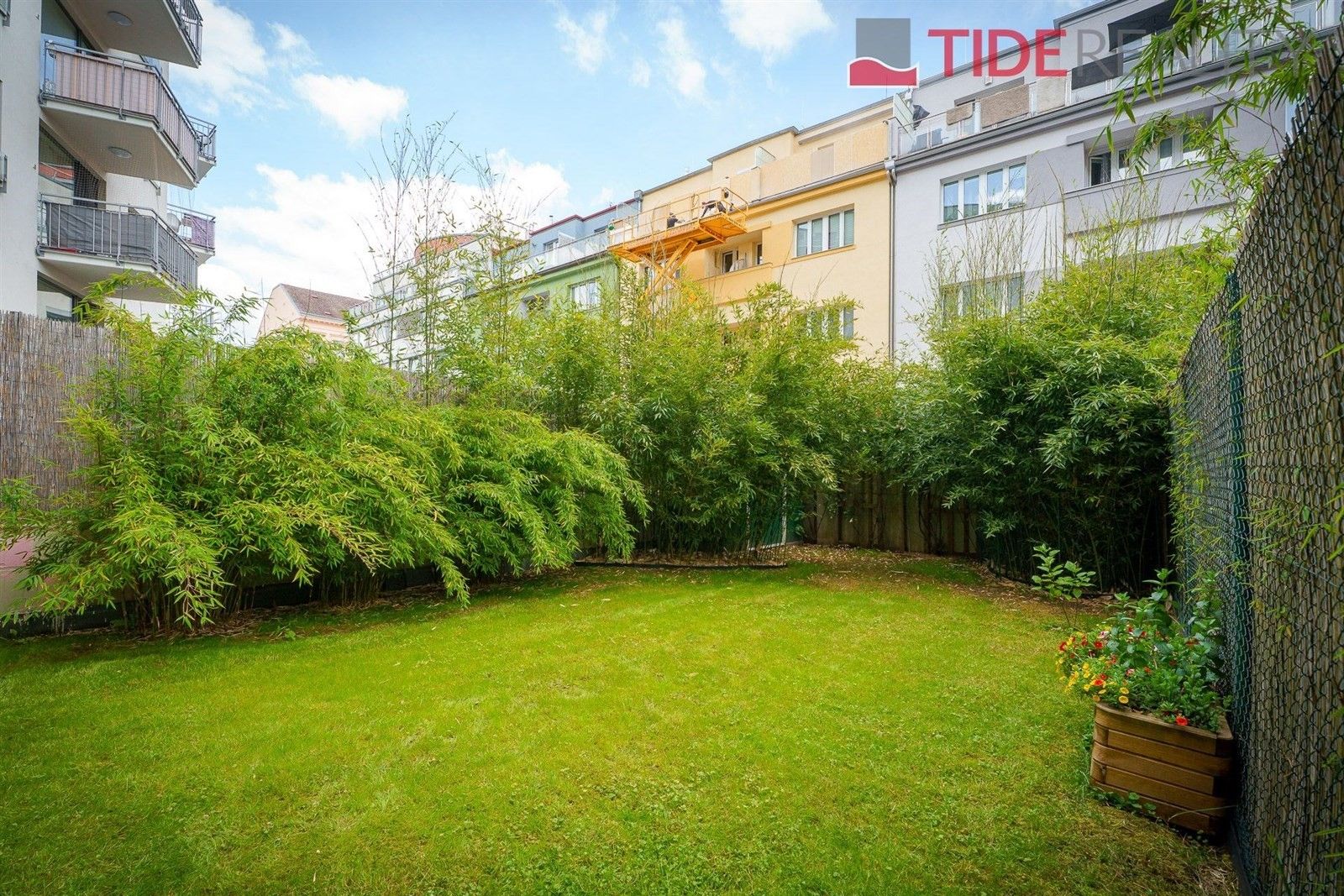 2+kk, Pod radnicí, Praha, 58 m²