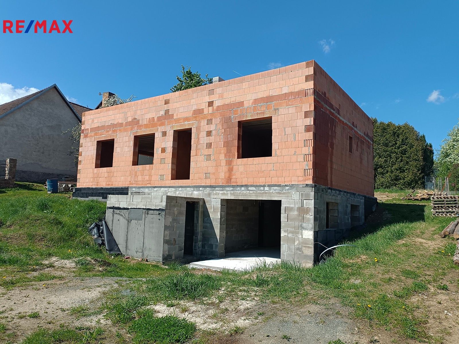 Ostatní, Lukavec, 195 m²