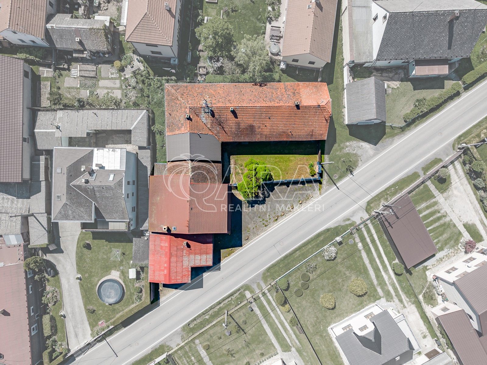 Ostatní, Bzová, 230 m²