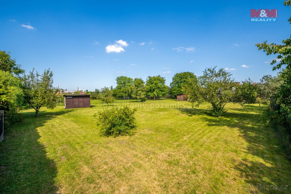Zahrady, Dašice v Čechách, 533 03, 1 676 m²