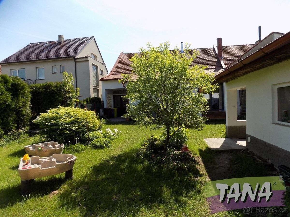 Prodej dům - Libice nad Cidlinou, 289 07, 100 m²