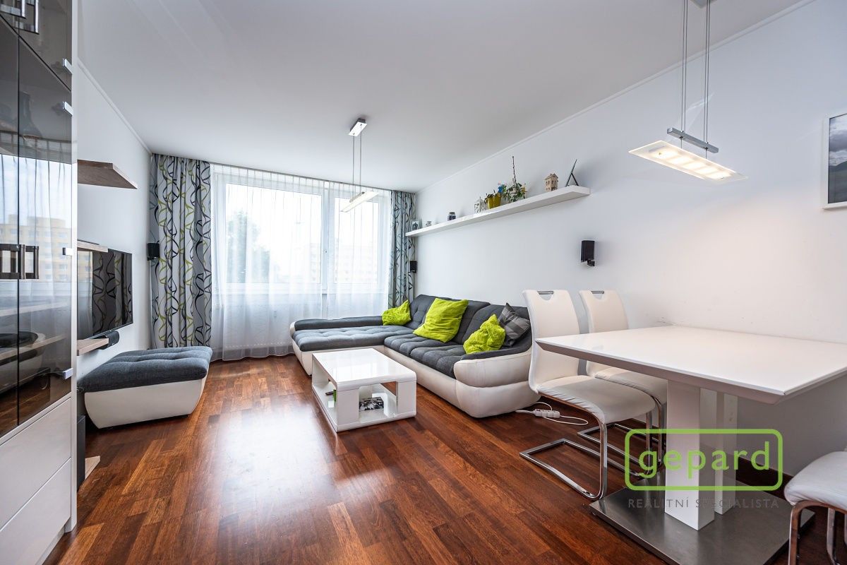 3+kk, Hostinského, Praha, 66 m²