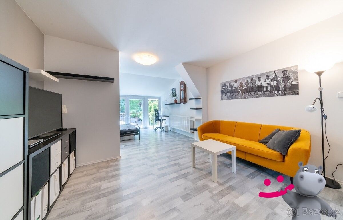 Prodej dům - Radim u Kolína, 281 03, 378 m²