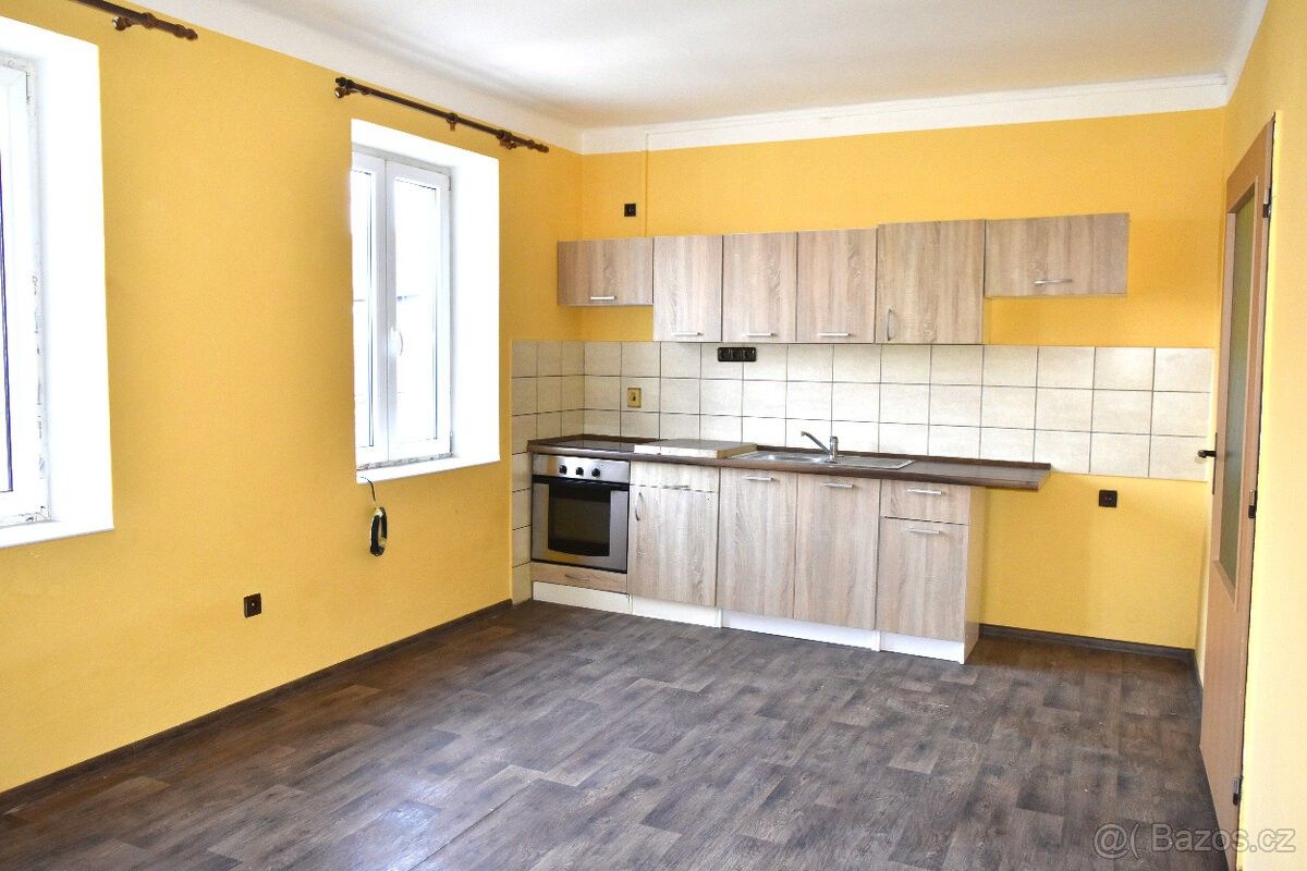 1+1, Dobruška, 518 01, 40 m²