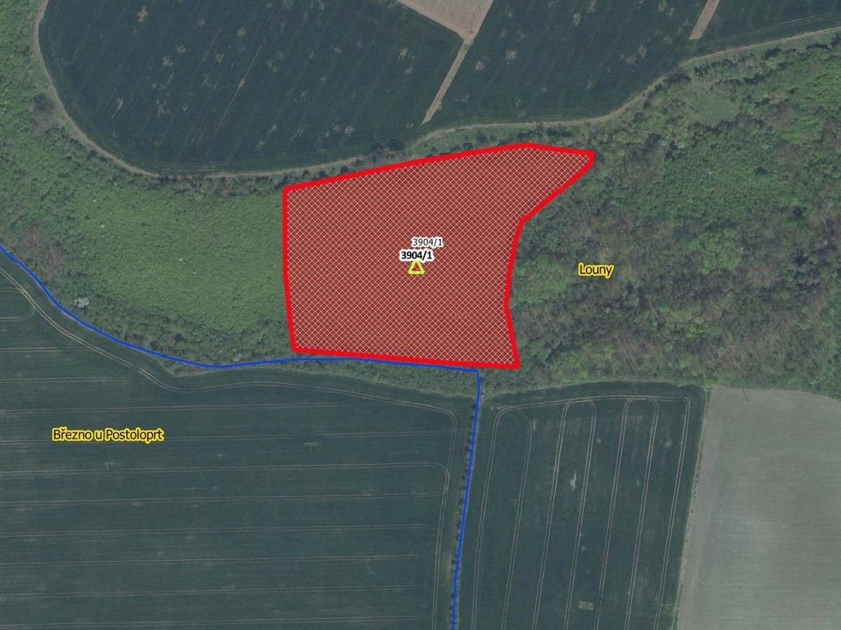 Louky, Louny, 26 467 m²