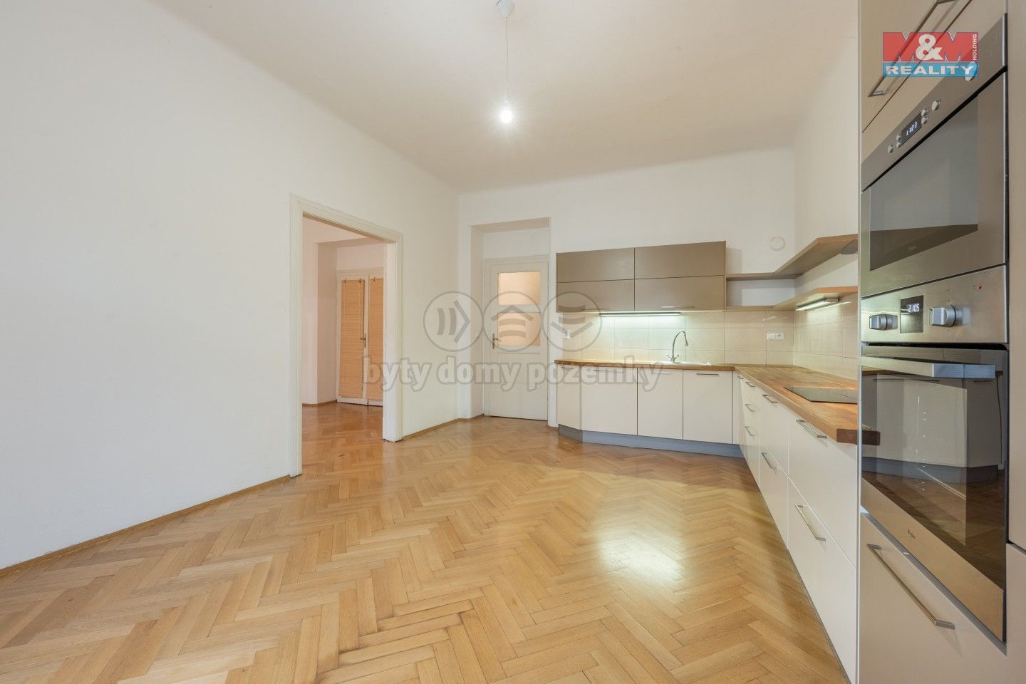 3+kk, Čechova, Praha, 97 m²