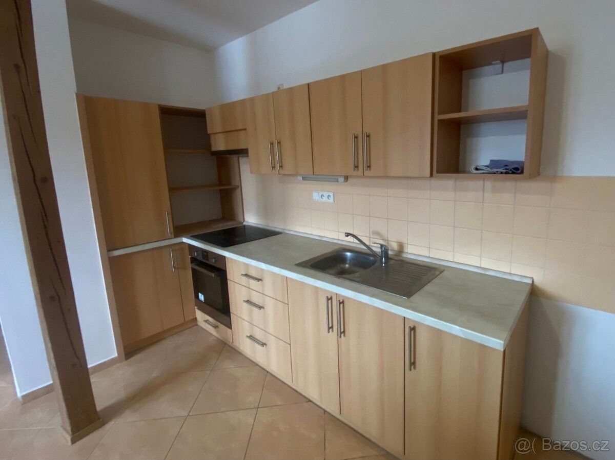 Pronájem byt 2+kk - Napajedla, 763 61, 55 m²