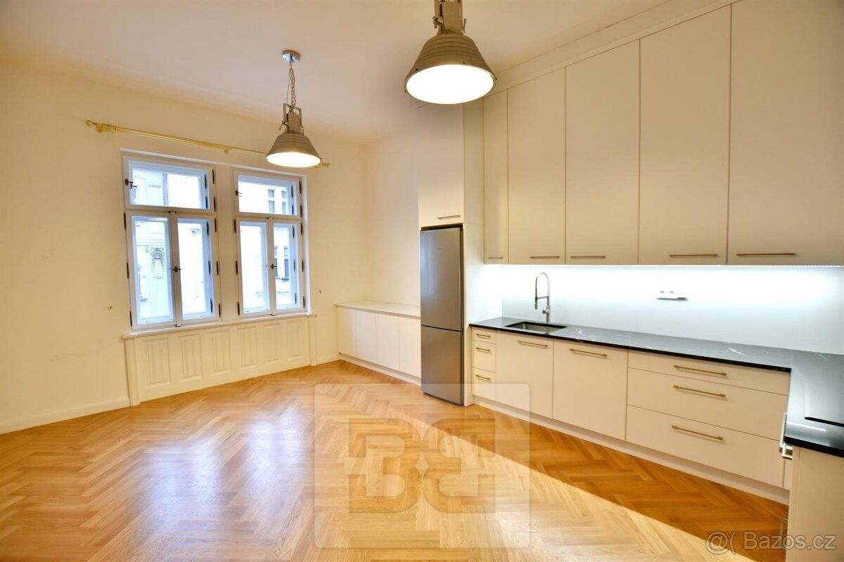 3+kk, Praha, 120 00, 6 m²