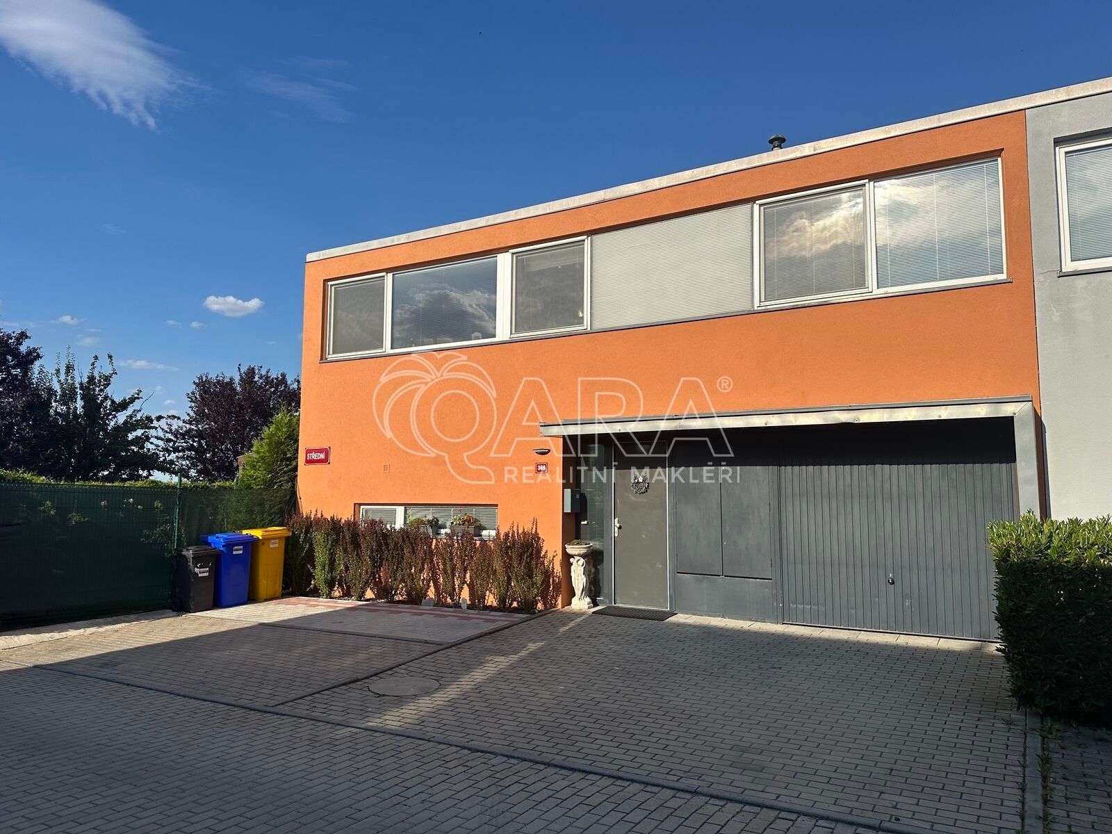 Prodej rodinný dům - Střední, Chýně, 168 m²