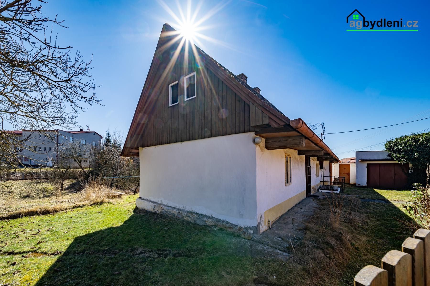 Prodej pozemek pro bydlení - Mrtník, 1 726 m²