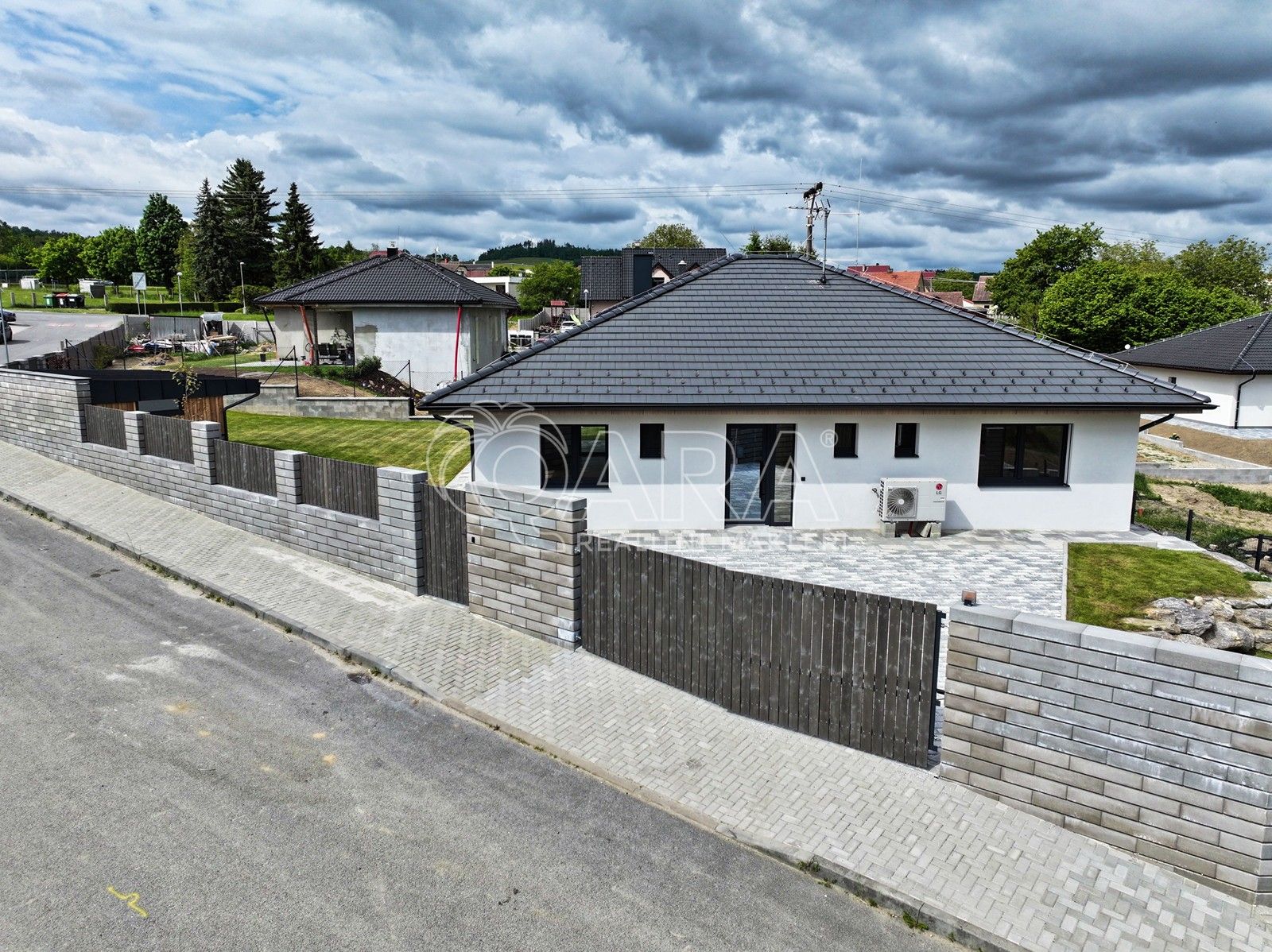 Ostatní, Vrchotovy Janovice, 112 m²