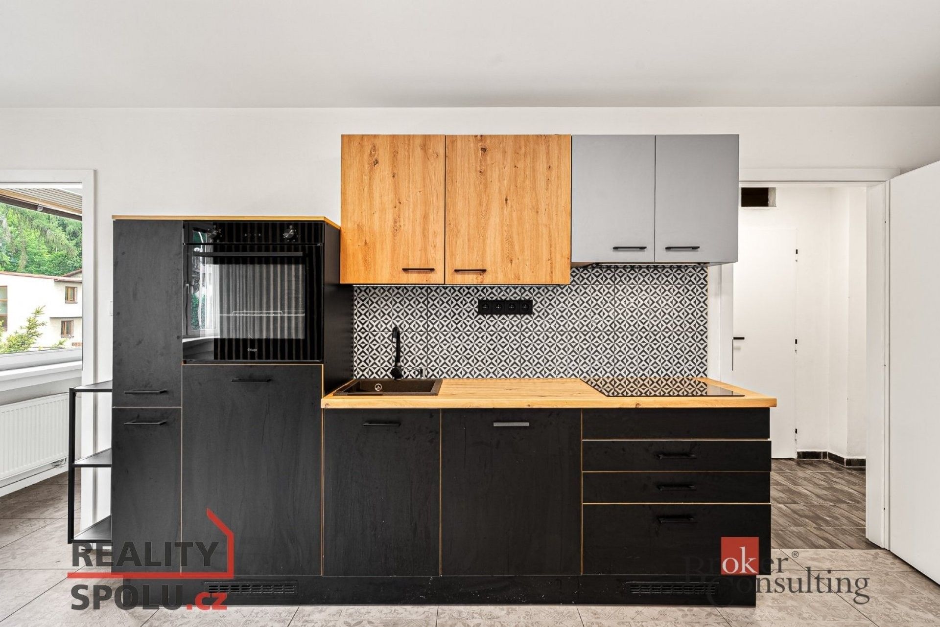 2+kk, Pod višňovkou, Praha, 38 m²