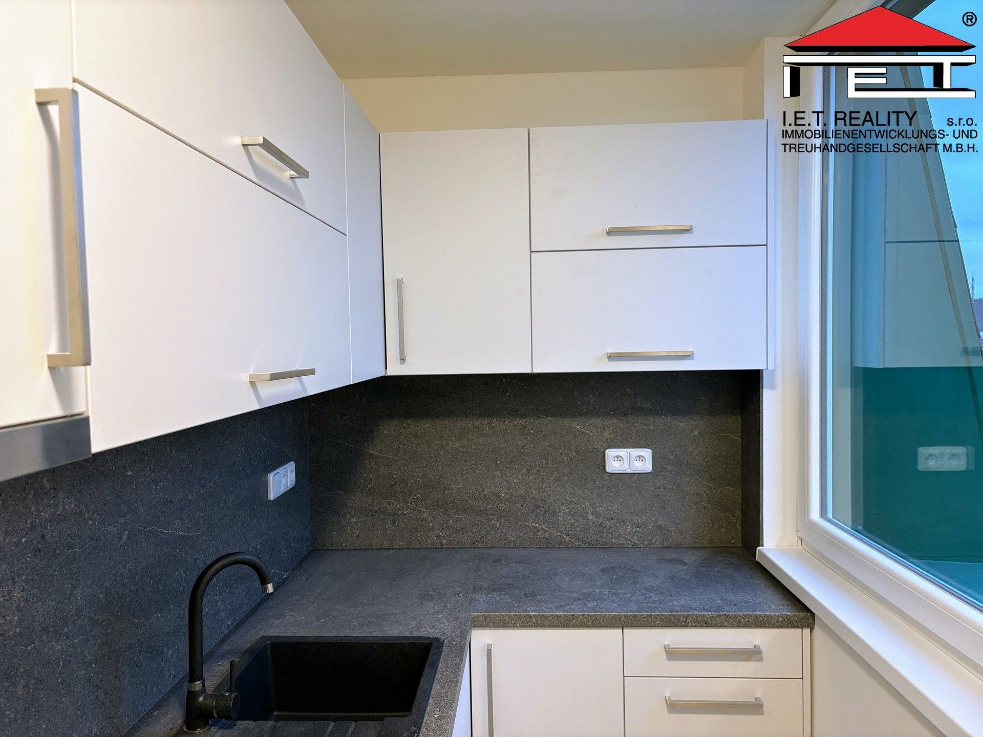 Pronájem byt 2+1 - Sukova, Brno, 37 m²