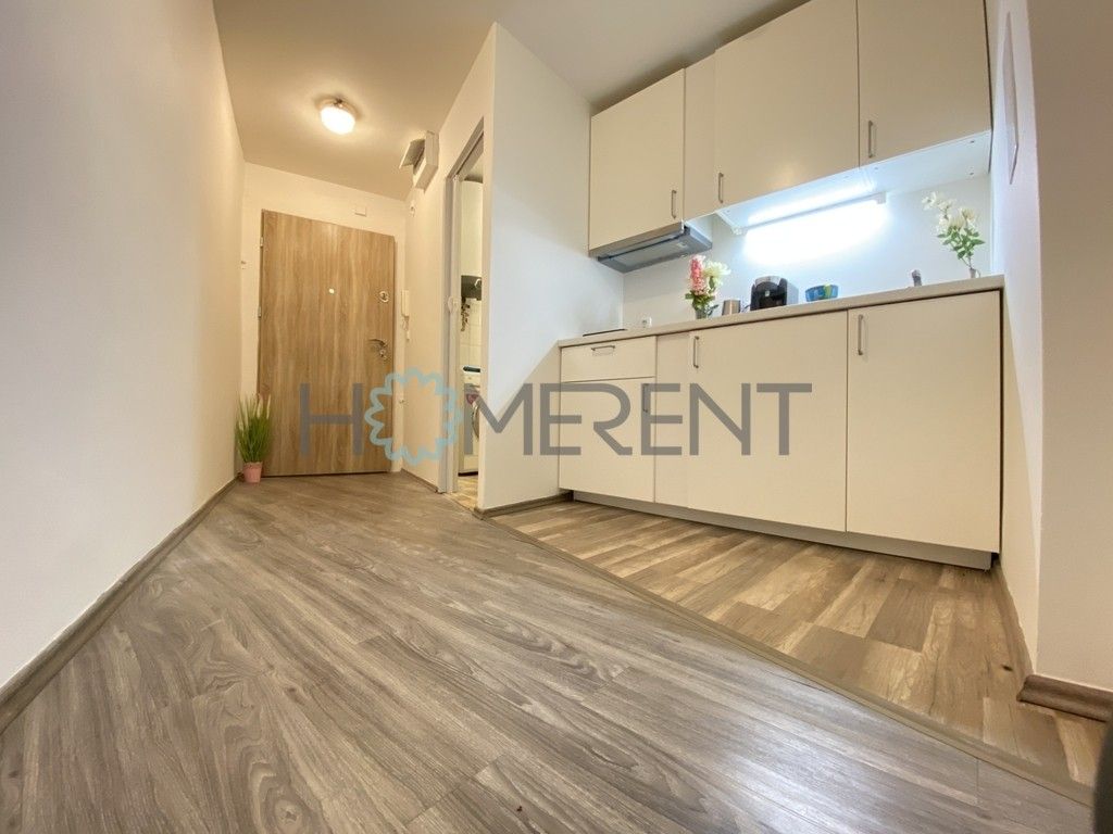 Pronájem byt 2+1 - Praha, 100 00, 44 m²