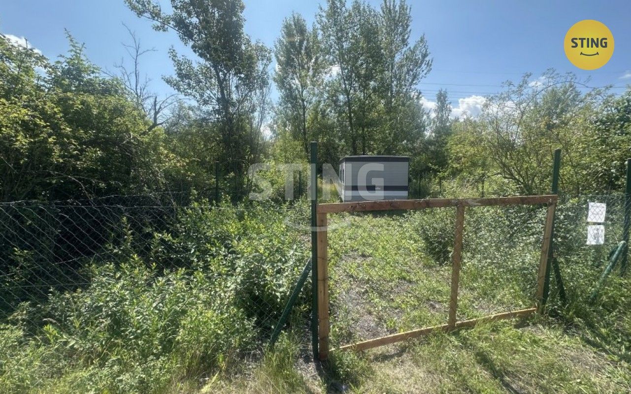 Zahrady, Horní Suchá, 375 m²