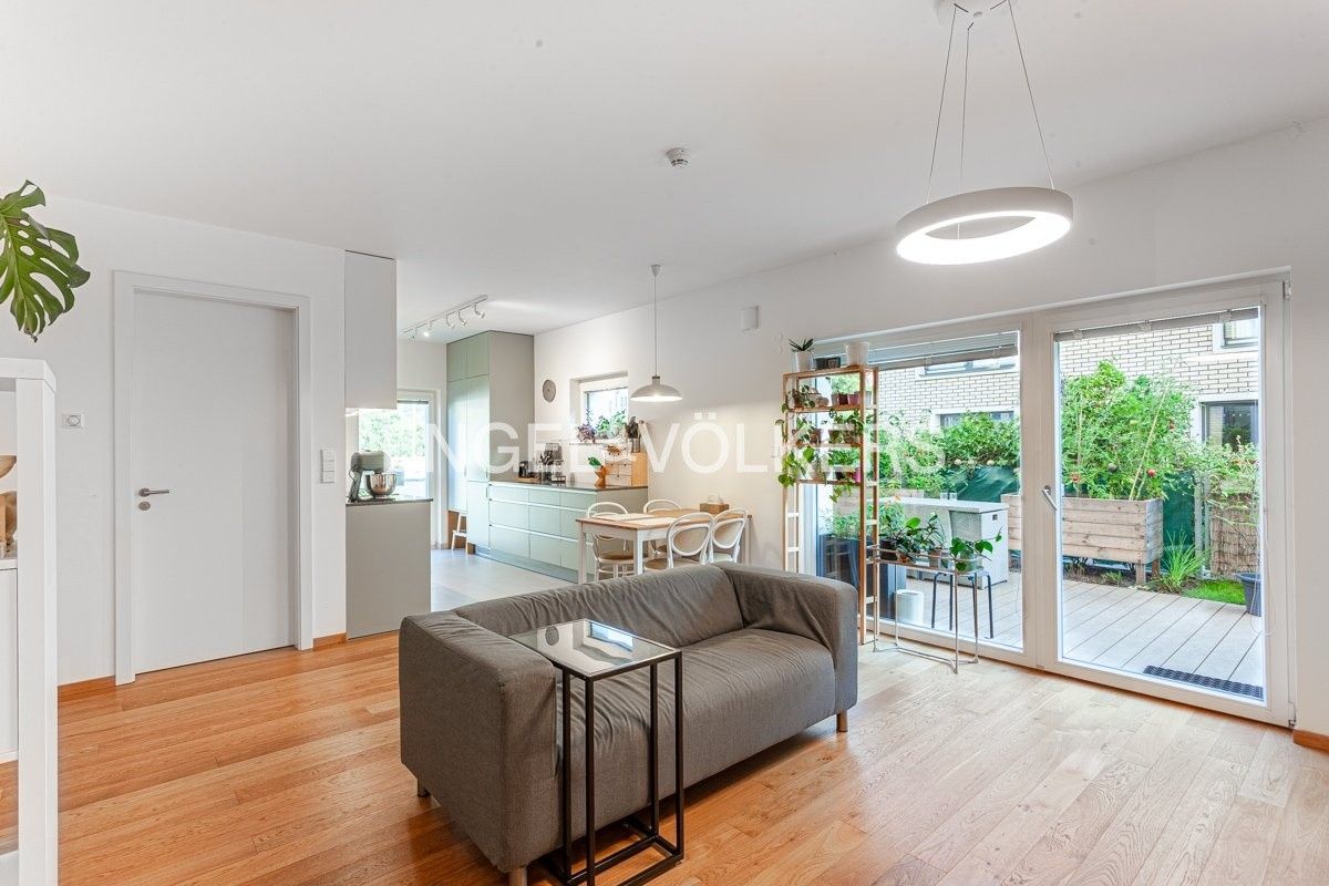 2+kk, Kobrova, Praha, 78 m²