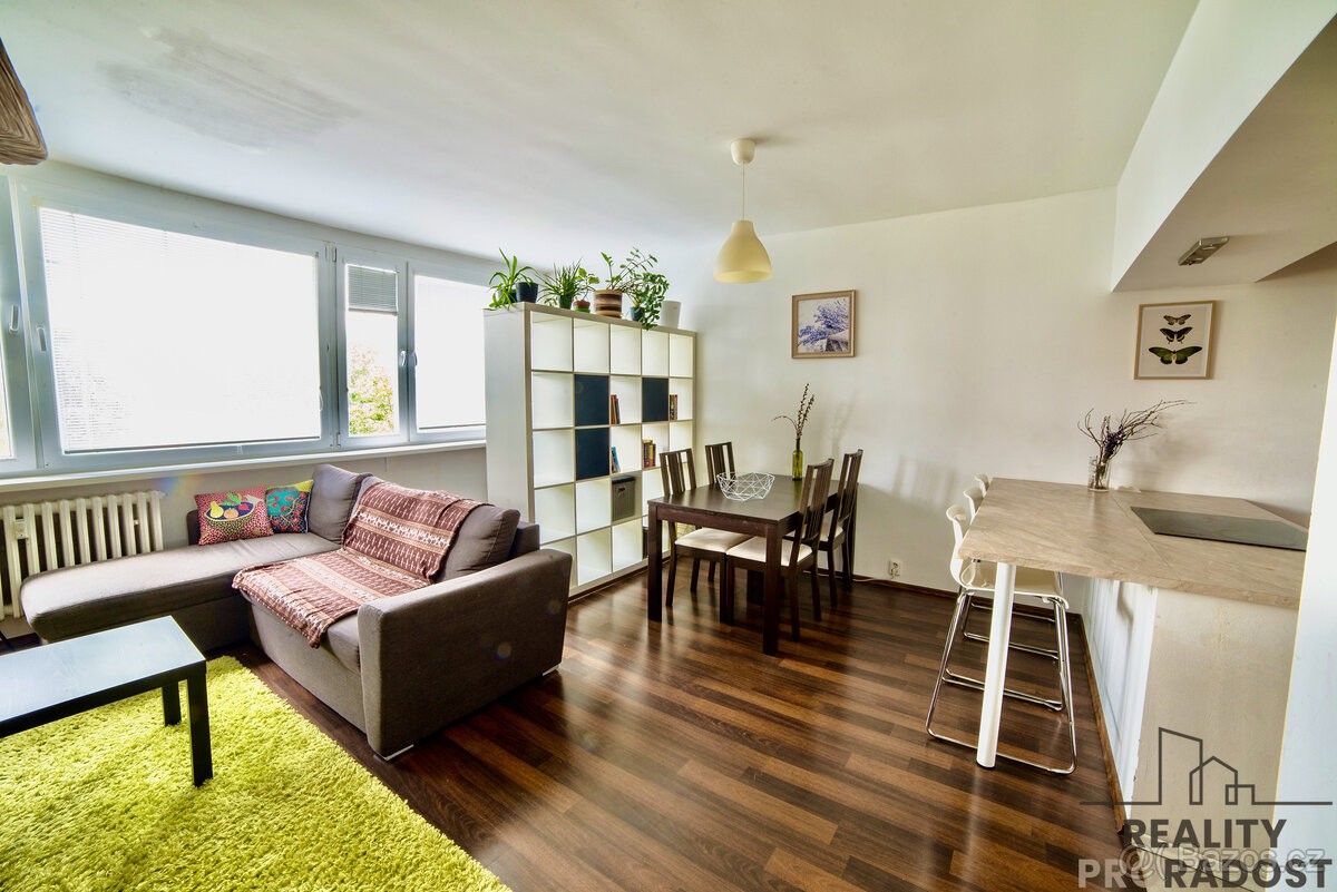 3+kk, Praha, 181 00, 72 m²