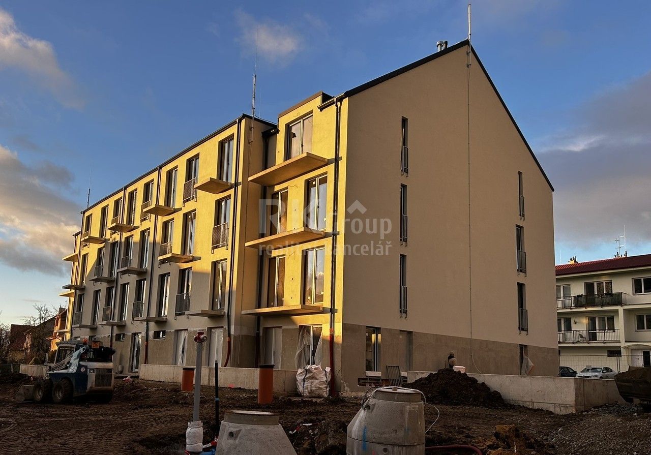 2+kk, Zborovská, Český Brod, 66 m²