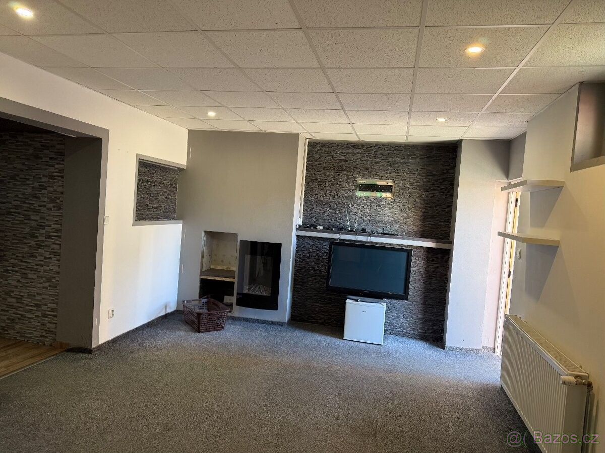 1+kk, Most, 434 01, 30 m²